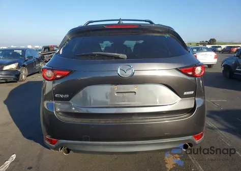 2017 Mazda Cx-5 Grand Touring z USA, uszkodzony, nr VIN JM3KFADL6H0182081